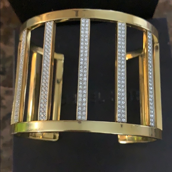Michael Kors Gold Wide Bar Open Cuff Bracelet 💎 - Picture 4 of 6